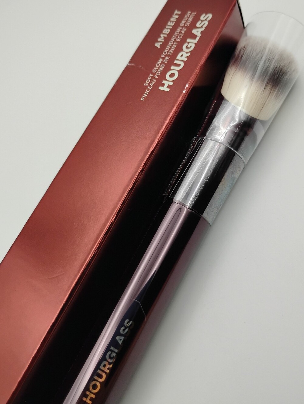 Hourglass Ambient Powder/Blush Brush - Metallic Plum Handle with Red Box